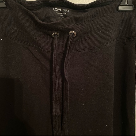 Calvin Klein Sweatpants - Picture 4 of 4